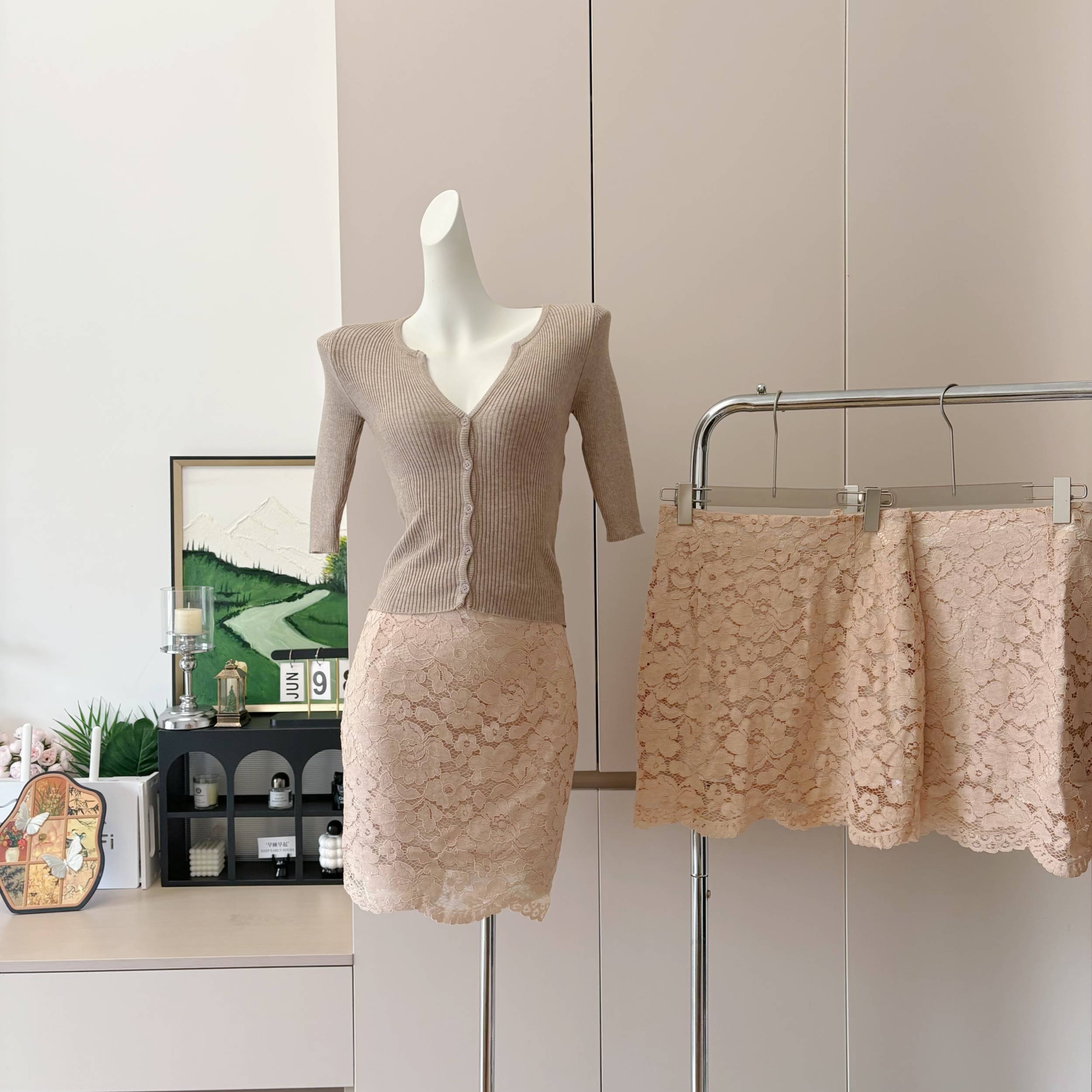 French-Style V-Neck Soft Knit Top with Lace High-Waist Bodycon Skirt Set