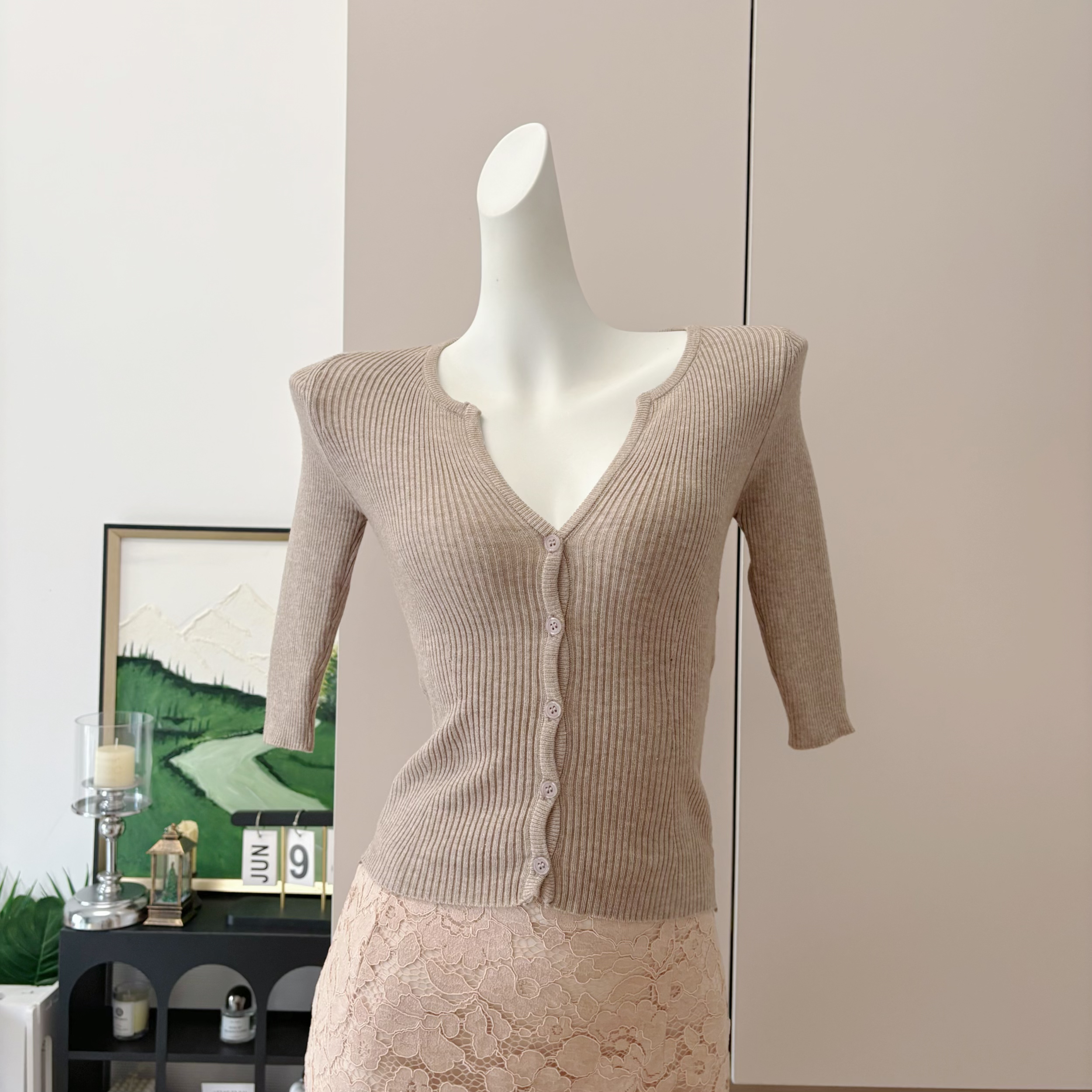 French-Style V-Neck Soft Knit Top with Lace High-Waist Bodycon Skirt Set - Image 3