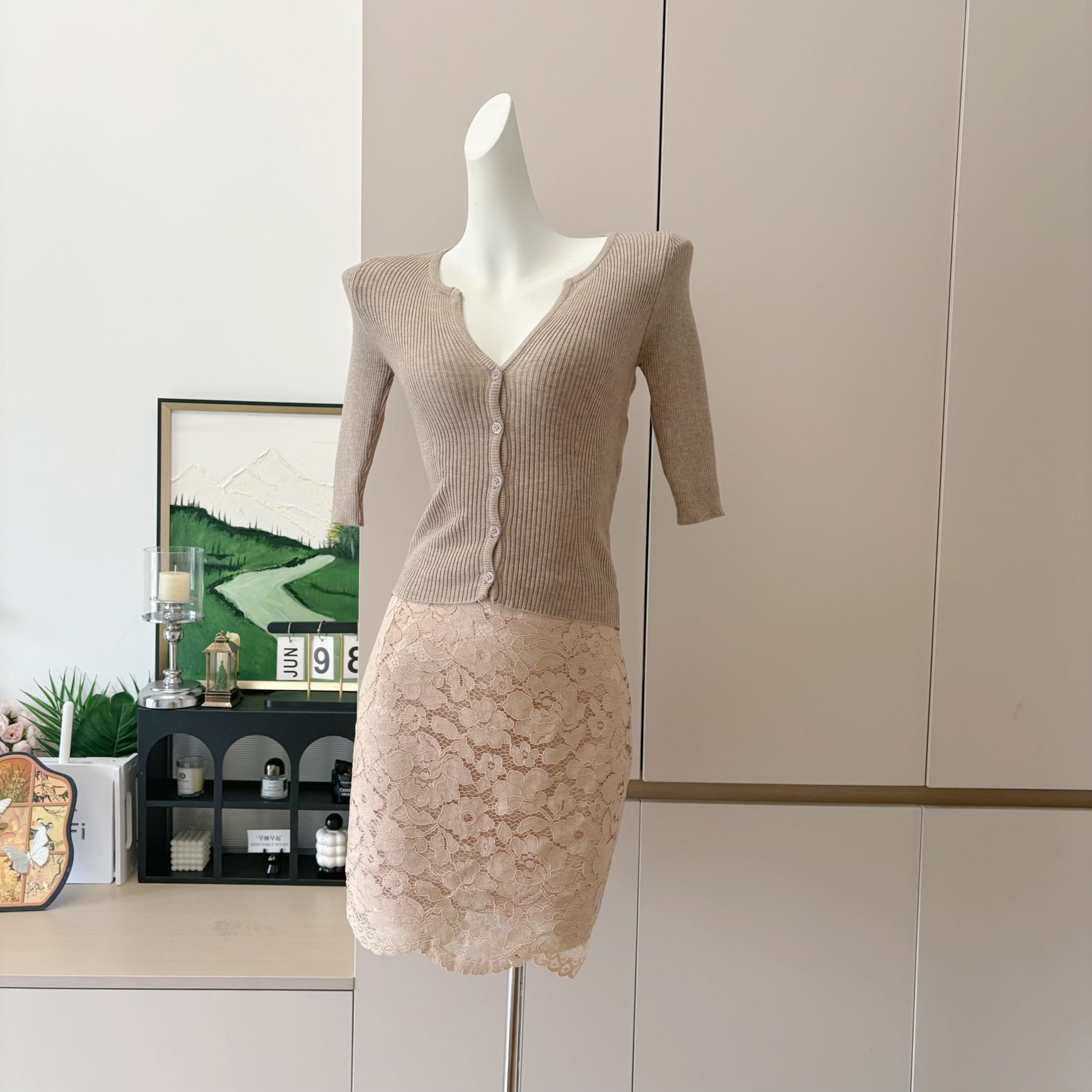 French-Style V-Neck Soft Knit Top with Lace High-Waist Bodycon Skirt Set - Image 4