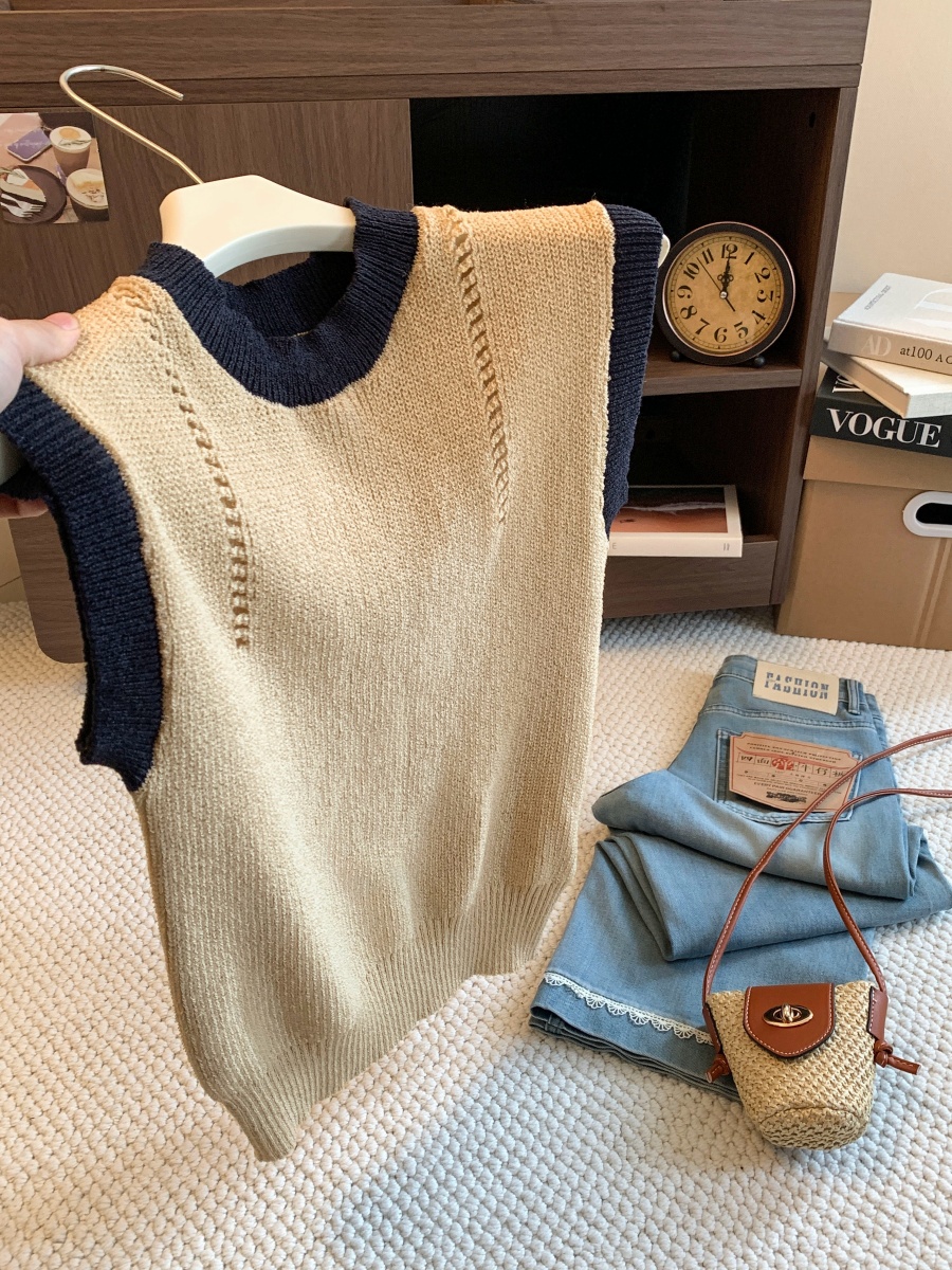 Women’s Colorblock Cutout Fly Sleeve Knit Top 2026 Summer Lazy Style