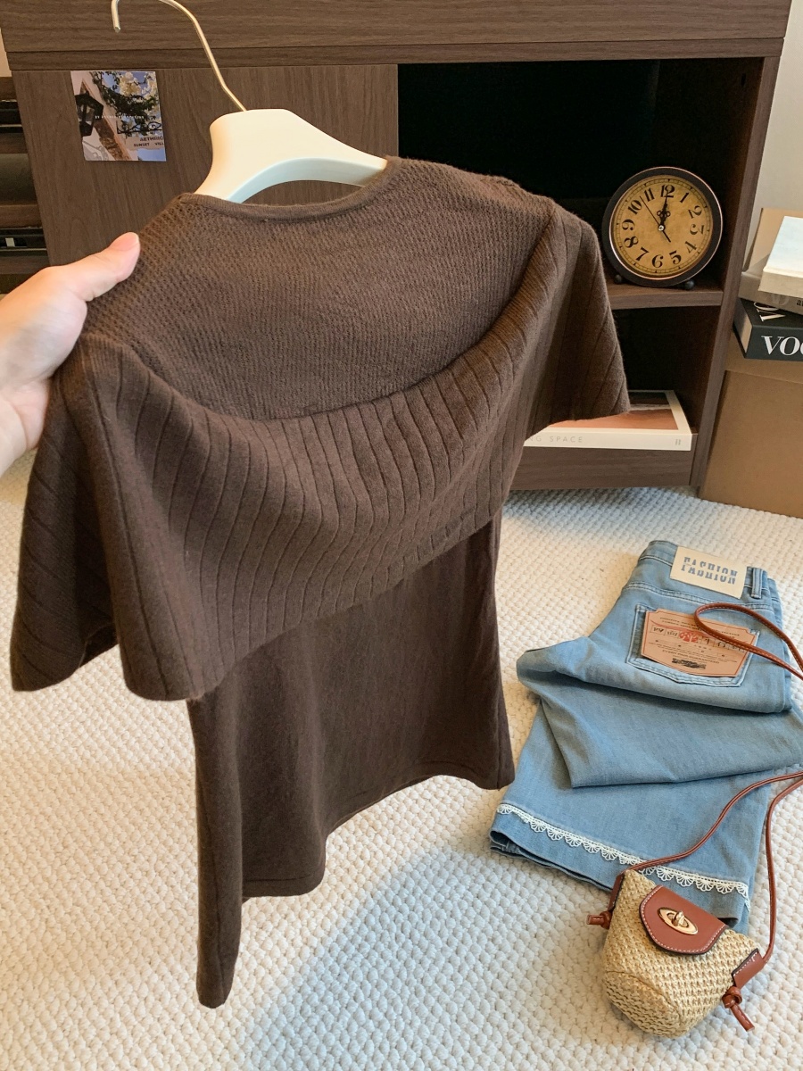 Women’s Korean Style Faux Two-Piece Cape Knit Sweater 2026 Slimming Pullover Top