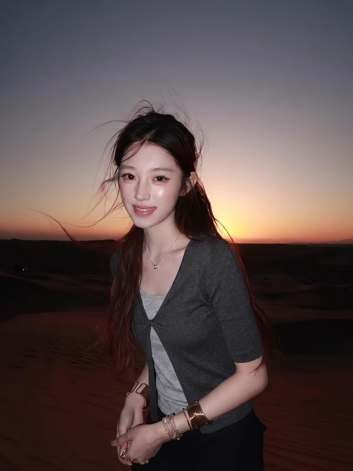Korean Style Color Block Twist Faux Two Piece Half Sleeve T-Shirt for Women