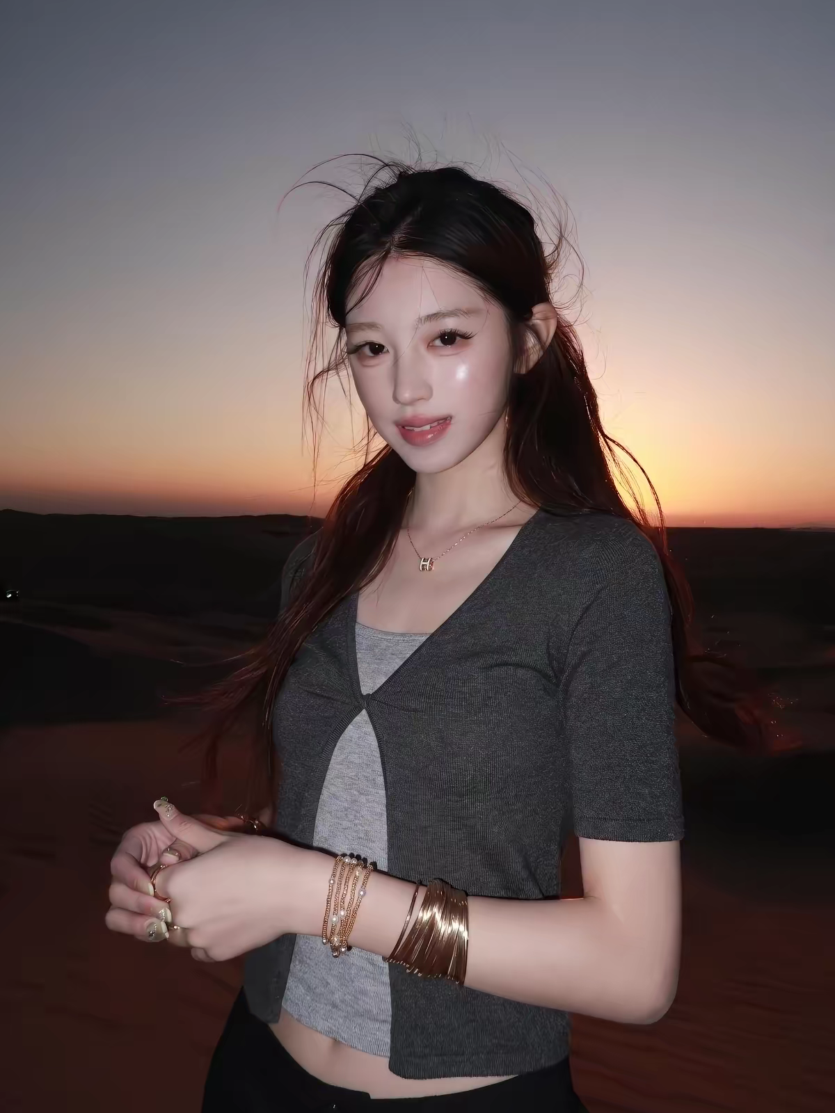 Korean Style Color Block Twist Faux Two Piece Half Sleeve T-Shirt for Women